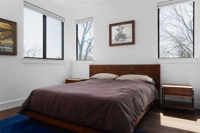 Building Photo - 4420 Mt Vernon Dr