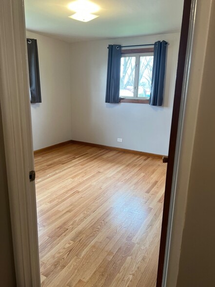 Bedroom 3 - 701 N Craig Pl