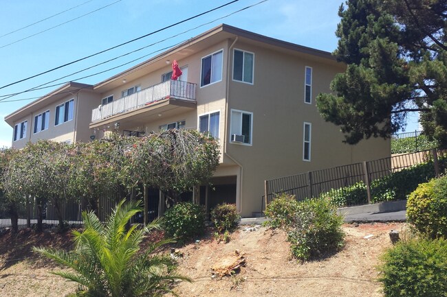 Building Photo - The Mariner Apartments