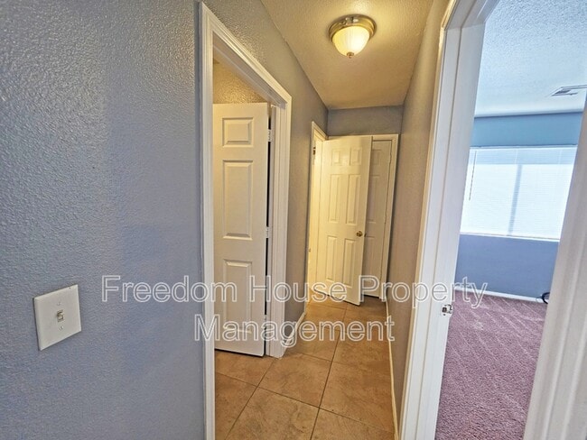 Building Photo - 1444 Star Rd
