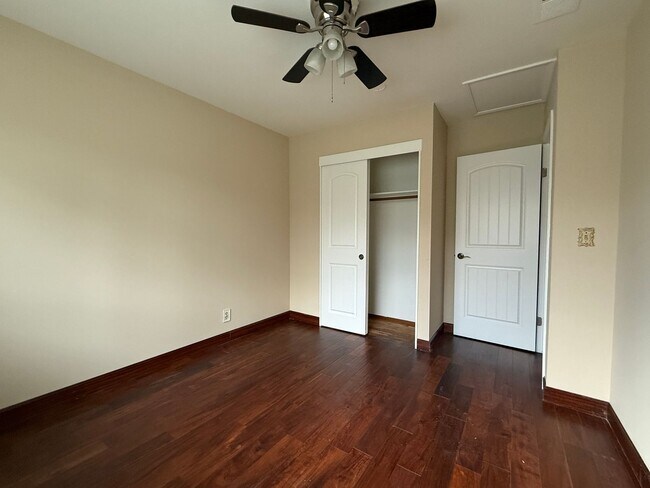 Building Photo - Cozy 3 Bedroom 2 Bath home located conveniently in San Jose