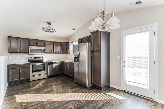 Building Photo - 2220 Walcot Way