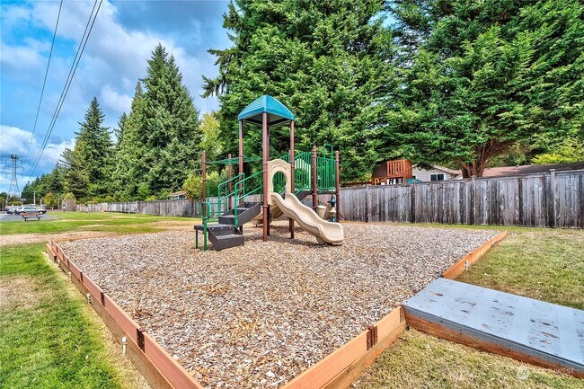 Building Photo - 12230 SE 60th St