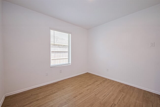 Building Photo - 9603 Fulvetta Briar Ct