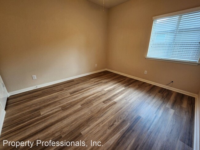 Building Photo - 3 br, 2 bath House - 3013 Sandstone Way