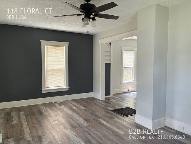 Building Photo - 118 Floral Ct