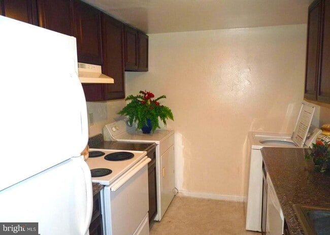 Building Photo - 2930 Buell Ct