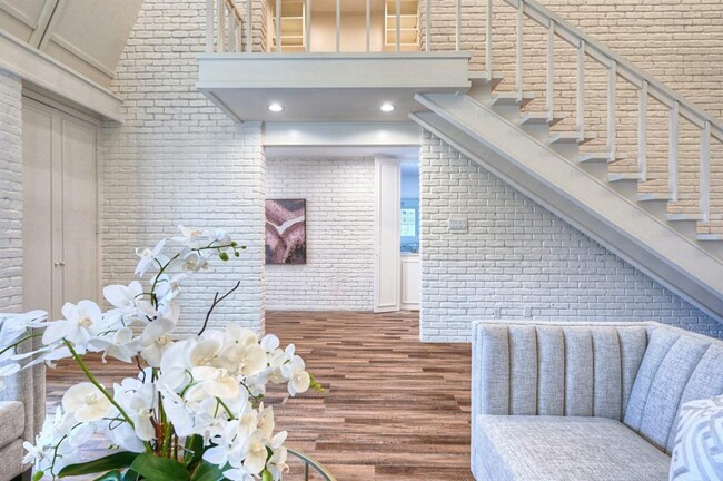 Building Photo - 5407 John Dreaper Dr