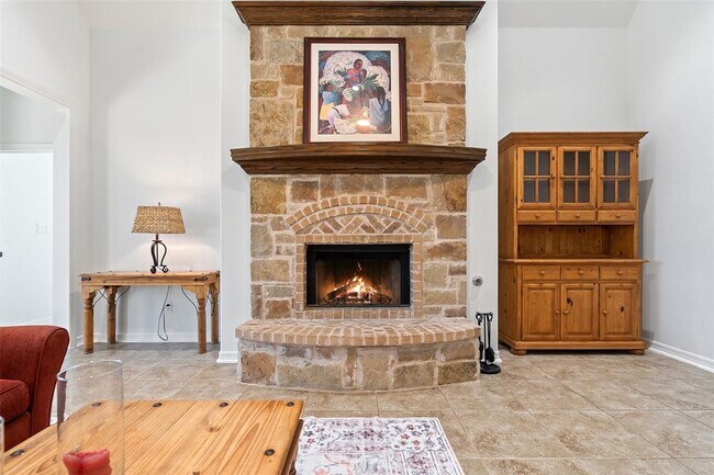 Building Photo - 172 Mirafield Ln