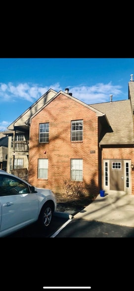 Building Photo - 10555 Montgomery Rd