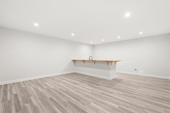 Building Photo - 2895 Jones Mill Rd