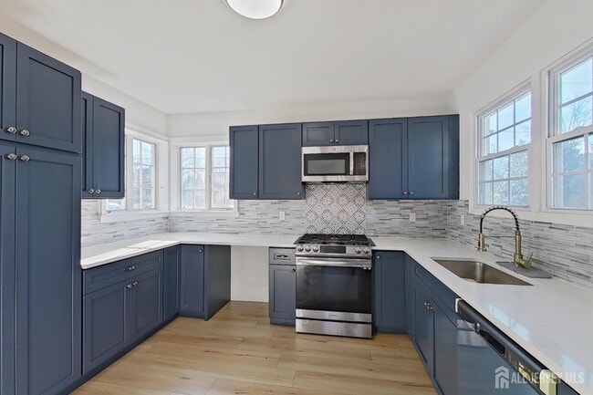 Building Photo - 205 Ashland Rd