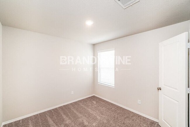 Building Photo - 7150 Winding Draw