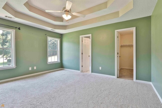 Building Photo - 100 Riverside Walk