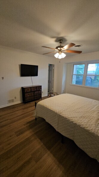 Building Photo - 1204 Kimlie Ln