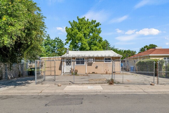 Building Photo - For Rent: Updated 3 Bedroom Home – $2,200/mo