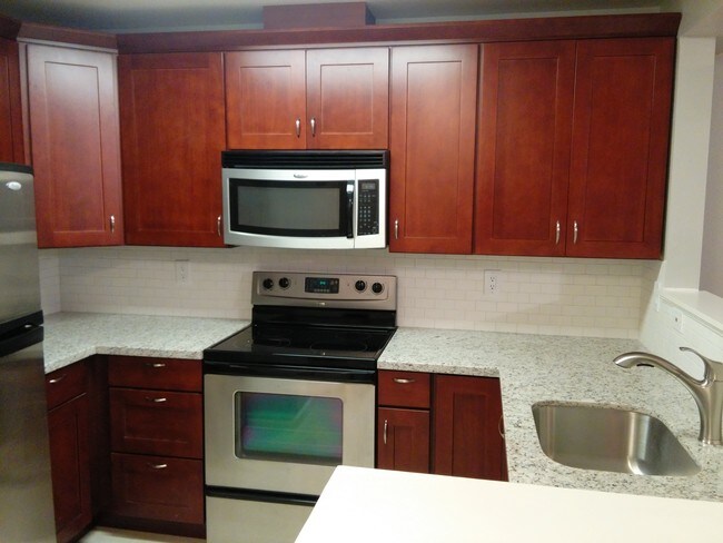 Building Photo - 5000 NW Village Park Dr