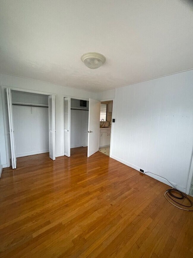 Building Photo - 1 Bedroom in Honolulu