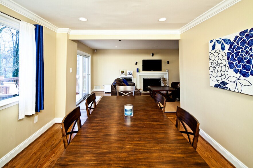 dining room into living room - 6811 Lemon Rd