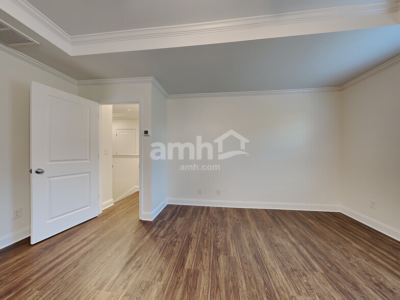 Building Photo - 215 Gershon Wy