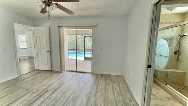 Building Photo - 3 BR , 2 Bath Annual Screened Pool Home Available