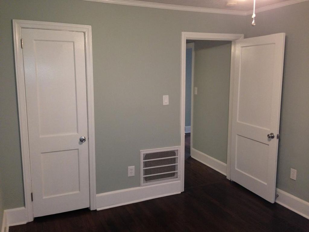 Bedroom-2B - 129 Greene St