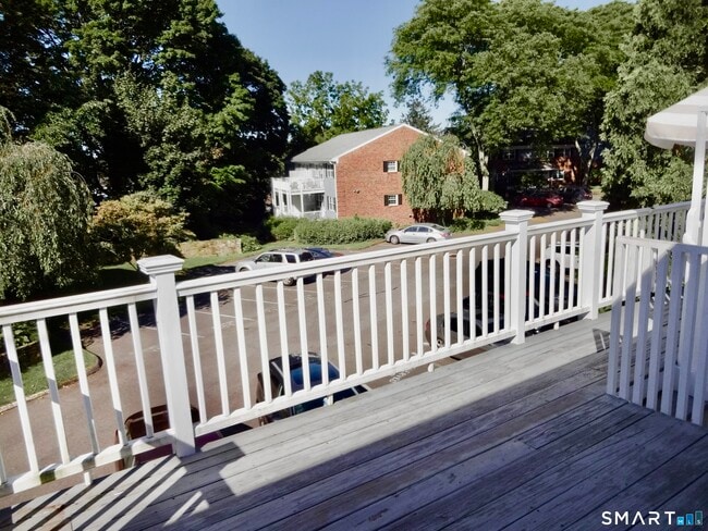 Building Photo - 245 Unquowa Rd