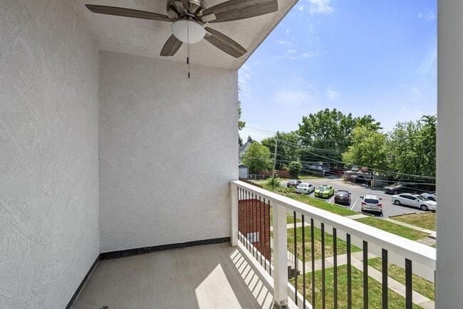 Building Photo - 1436 Indianola Ave