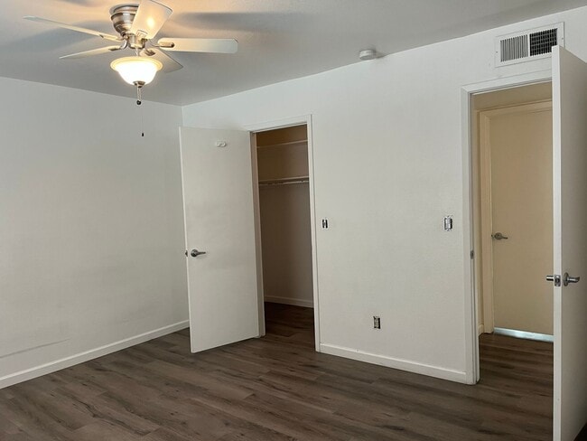 Building Photo - Perfect unit in Tempe!