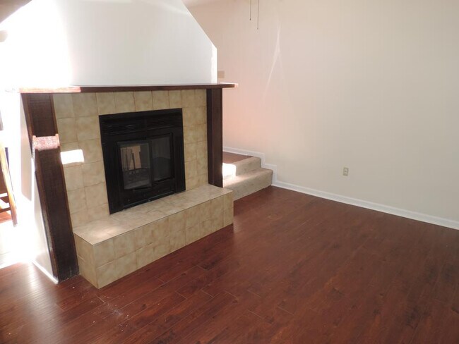 Building Photo - 2808 Ferret Ct