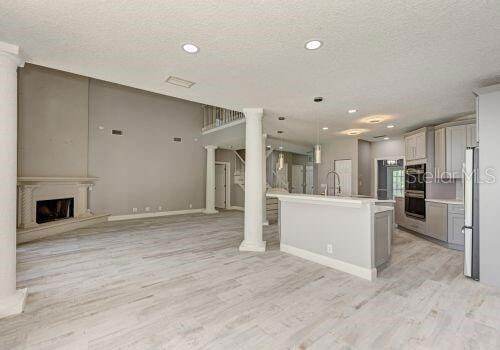 Building Photo - 1648 Bayshore Dr