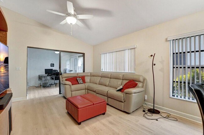 Building Photo - 8046 Summerview Terrace