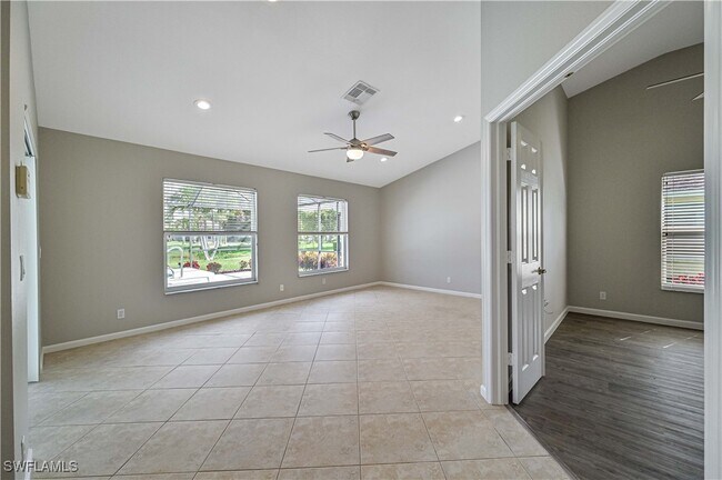 Building Photo - 3770 Springside Dr