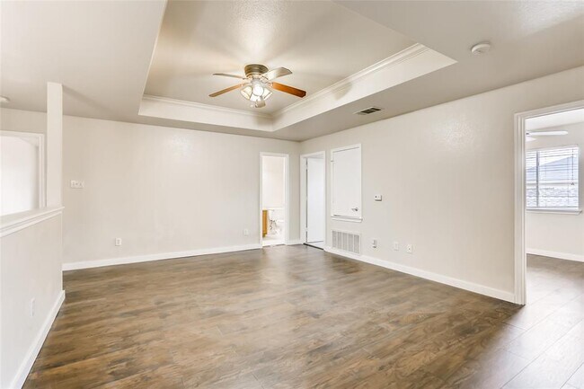 Building Photo - 1700 Anise Dr