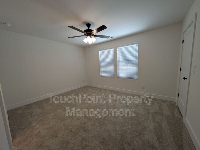 Building Photo - 1415 Arden Ave