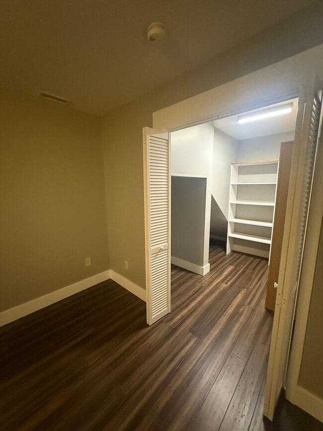 Building Photo - 167 Wagon Wheel Ln