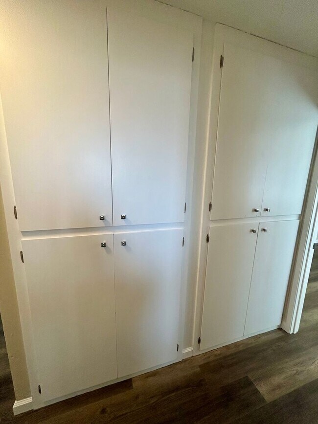 Building Photo - 1566 167th Ave