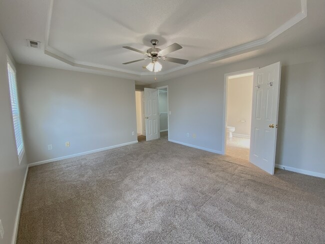 Building Photo - 346 Cresthaven Dr
