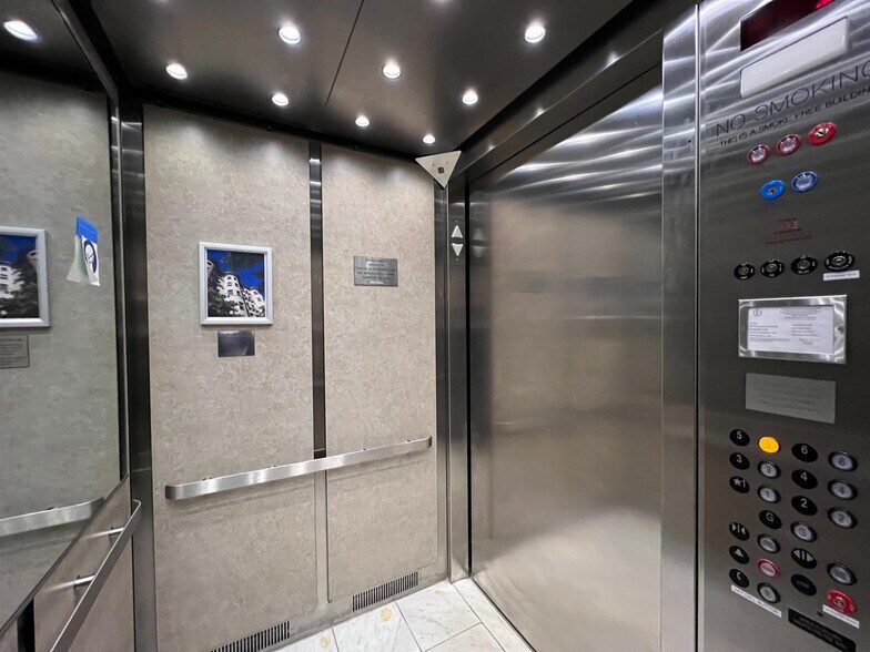 Building Photo - 878 Massachusetts Ave