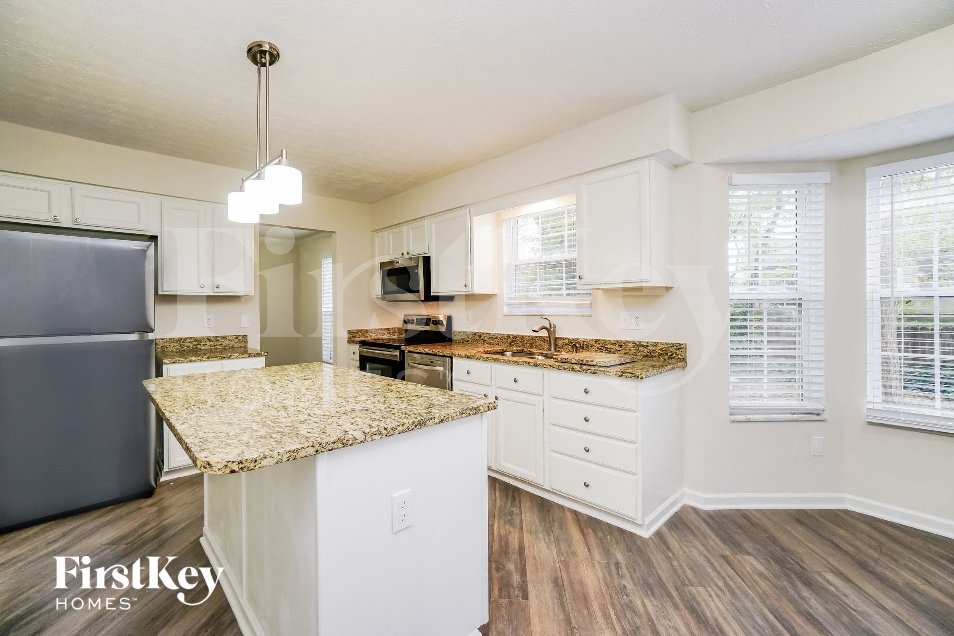 Building Photo - 5823 Birch Bark Ct