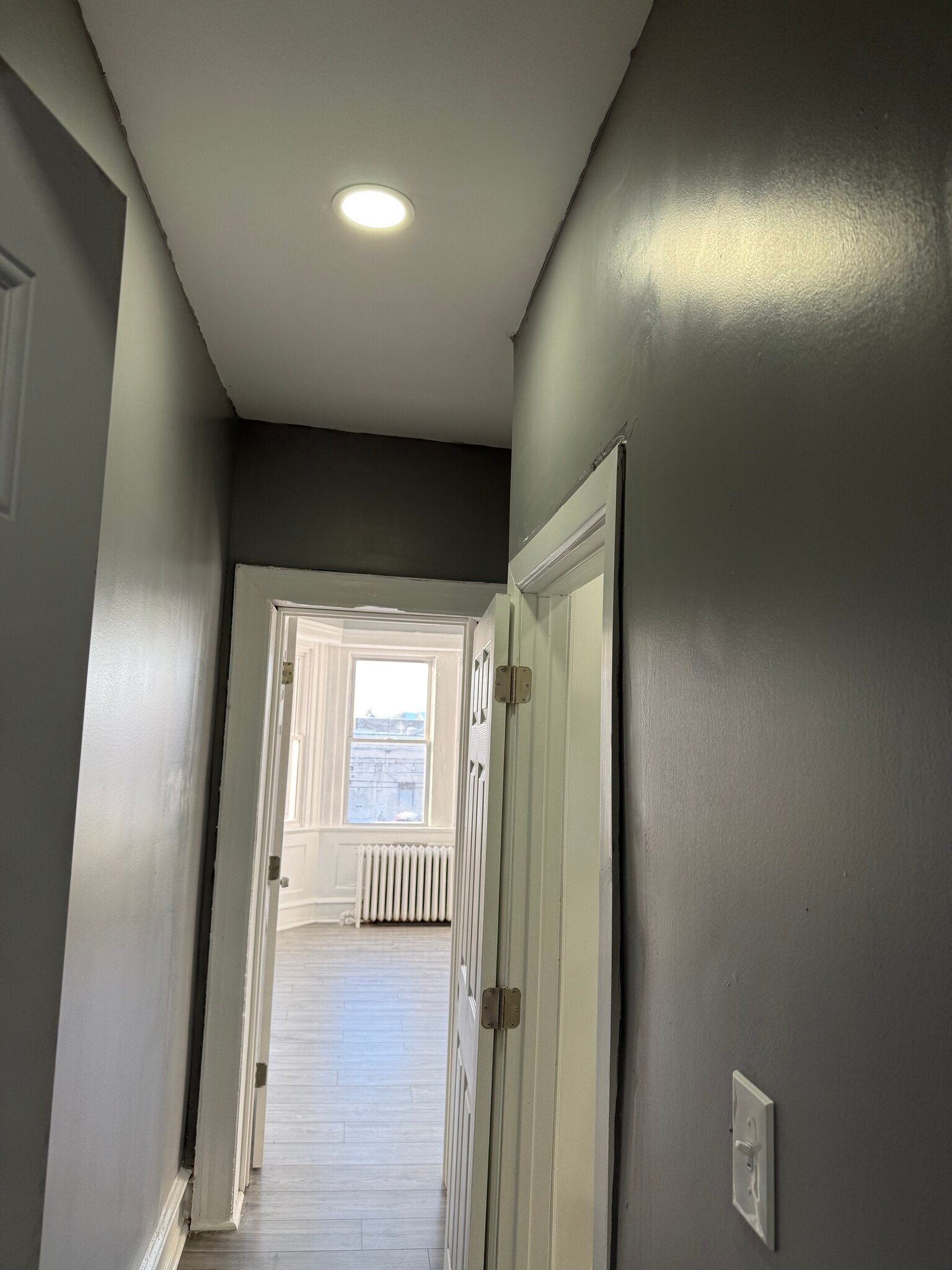 Building Photo - 5719 N Park Ave