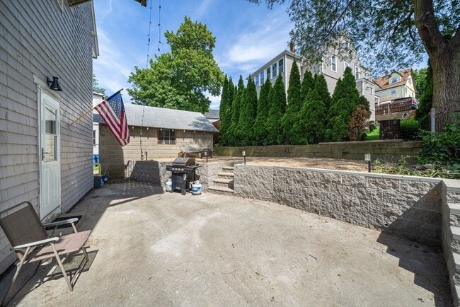 Building Photo - 62 Park Ave