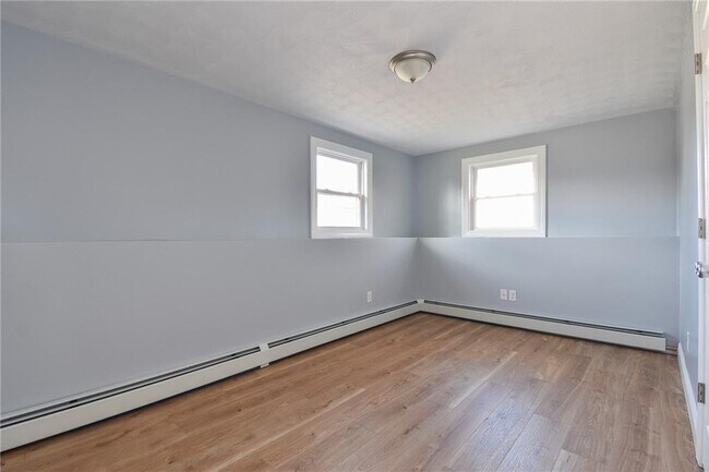 Building Photo - 414 Dover Ave