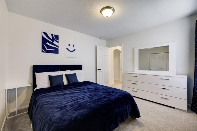 Building Photo - 4427 Garden Ridge Ct