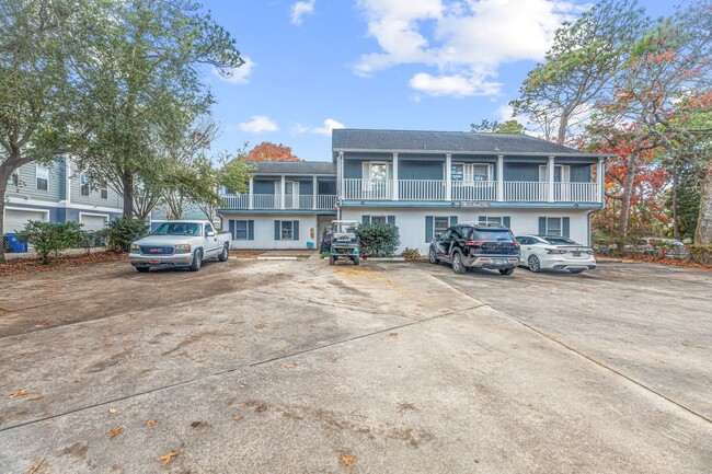 Building Photo - Myrtle Beach Villas - Walk to the Beach!