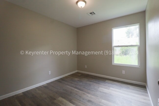 Building Photo - Beautiful Newly Built 3 Bedroom House! Available for Immediate Move in!