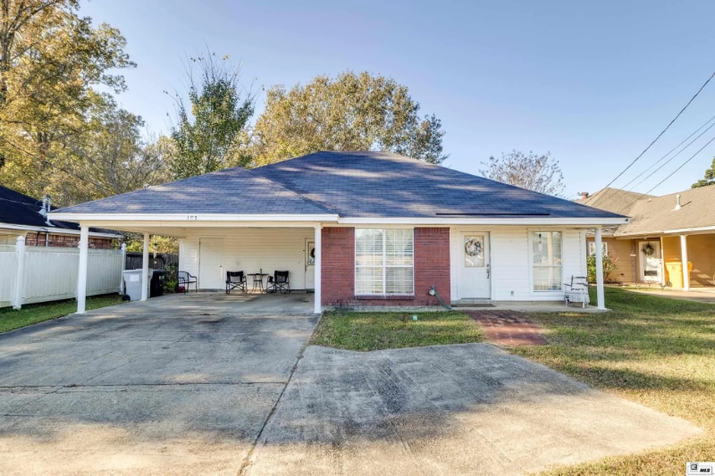 Primary Photo - 405 Goodhope Rd