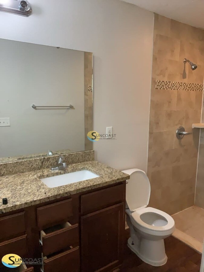 Building Photo - 8166 Coral Vine Ct