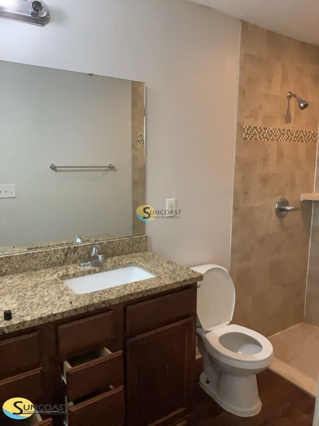 Building Photo - 8166 Coral Vine Ct