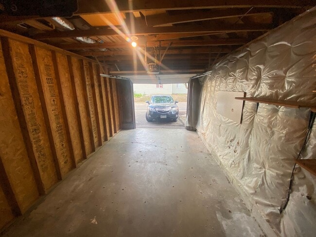 Building Photo - 3br/2.5ba townhome in Eden Prarie